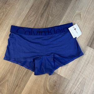 Calvin Klein shorts SMALL